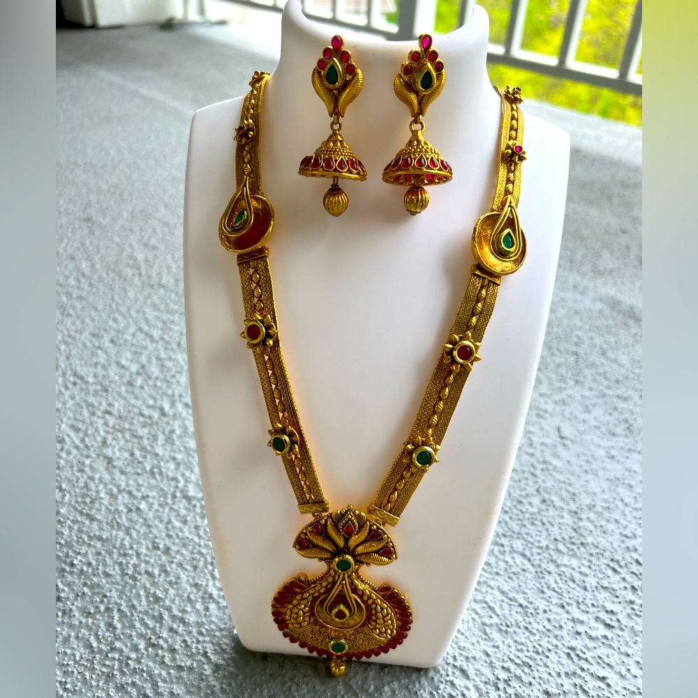 Bollywood Style Necklace with Matching Earrings